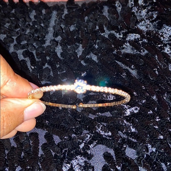 Gold pave one size fits all gold bracelet - Picture 2 of 4